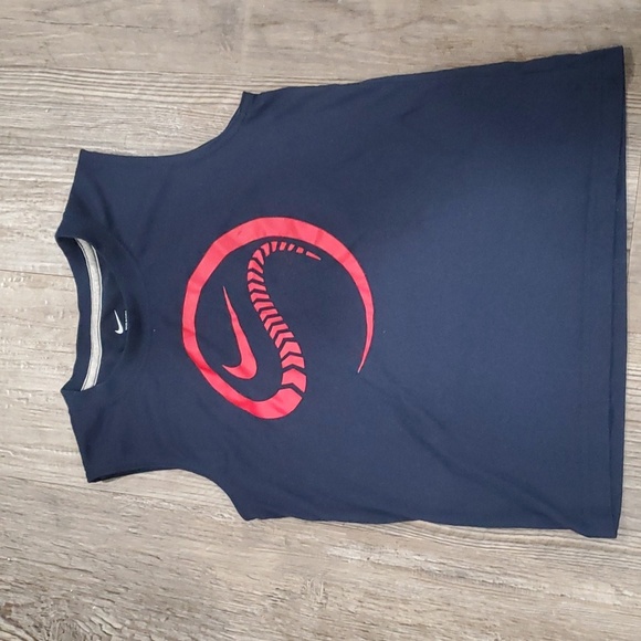 Nike/MLB Geniune Merchandise Indians BaseballTanktop with Matching Shorts Size 6 - Picture 2 of 9